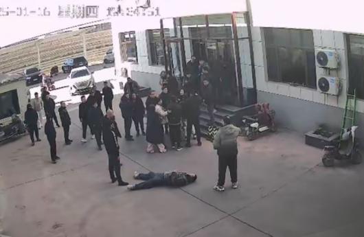 “无法无天！”河北文安，一男子的儿子儿媳闹离婚，儿媳贪心不足，拿走上百万后