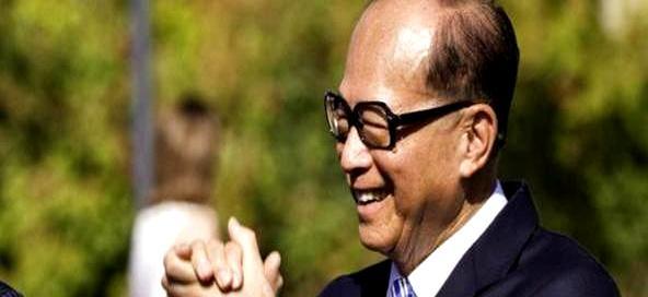 父亲尸骨未寒，她就重提包养传闻，李家诚忍无可忍了。一纸诉状，直接把周秀娜、