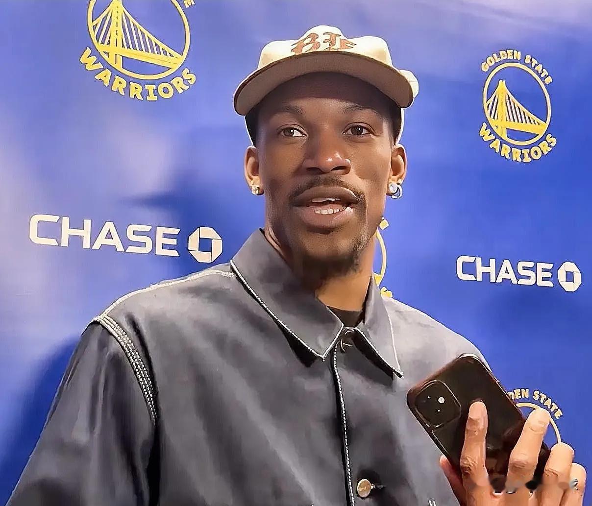 巴特勒真是看热闹不嫌事大啊！今日勇士以126-116击败独行侠。赛后巴特勒接