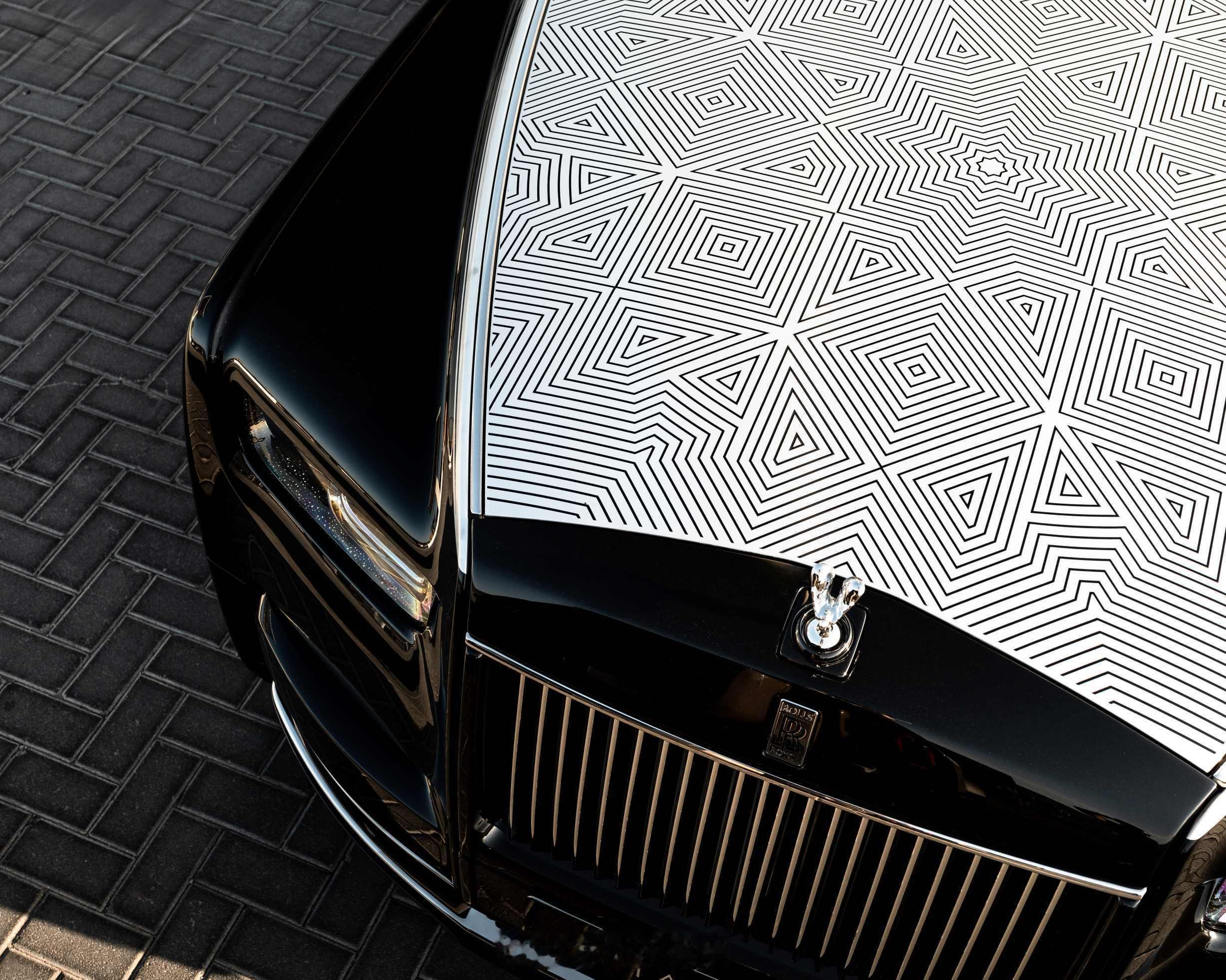 劳斯莱斯幻影“斑斓格影”官图，大家觉得这台车够不够尊？葱爆新车