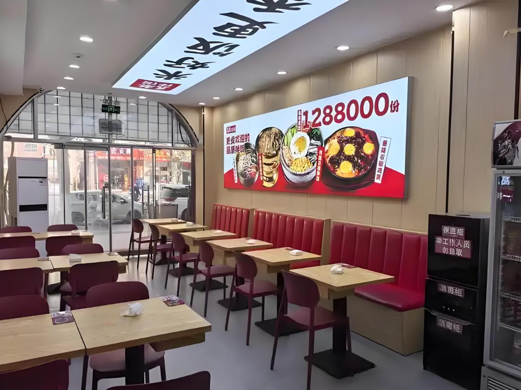 面对新规！小餐饮老板要给全员交社保，这波能扛住吗？2025年8月1日，最高