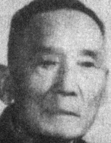 1950年，一位投诚起义的原国军将领，此时已担任解放军军长要职，却在暗地里与蒋介