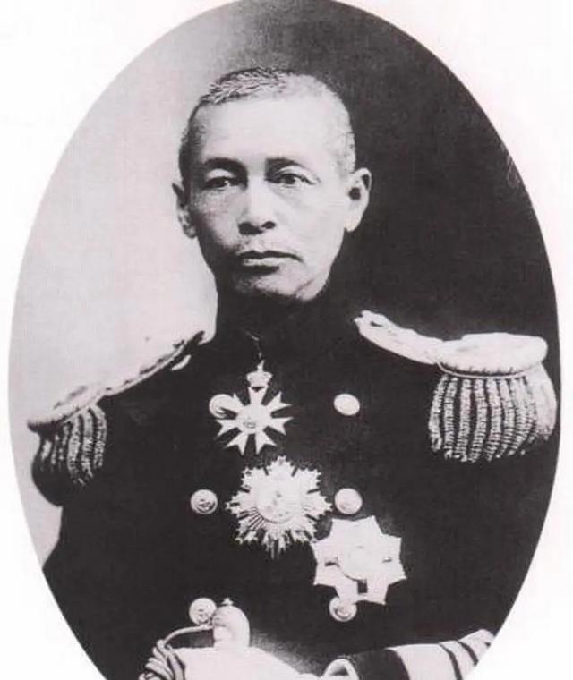 1951年，93岁高龄的前清朝海军总司令萨镇冰在得知志愿军成功击退美军并进攻韩国