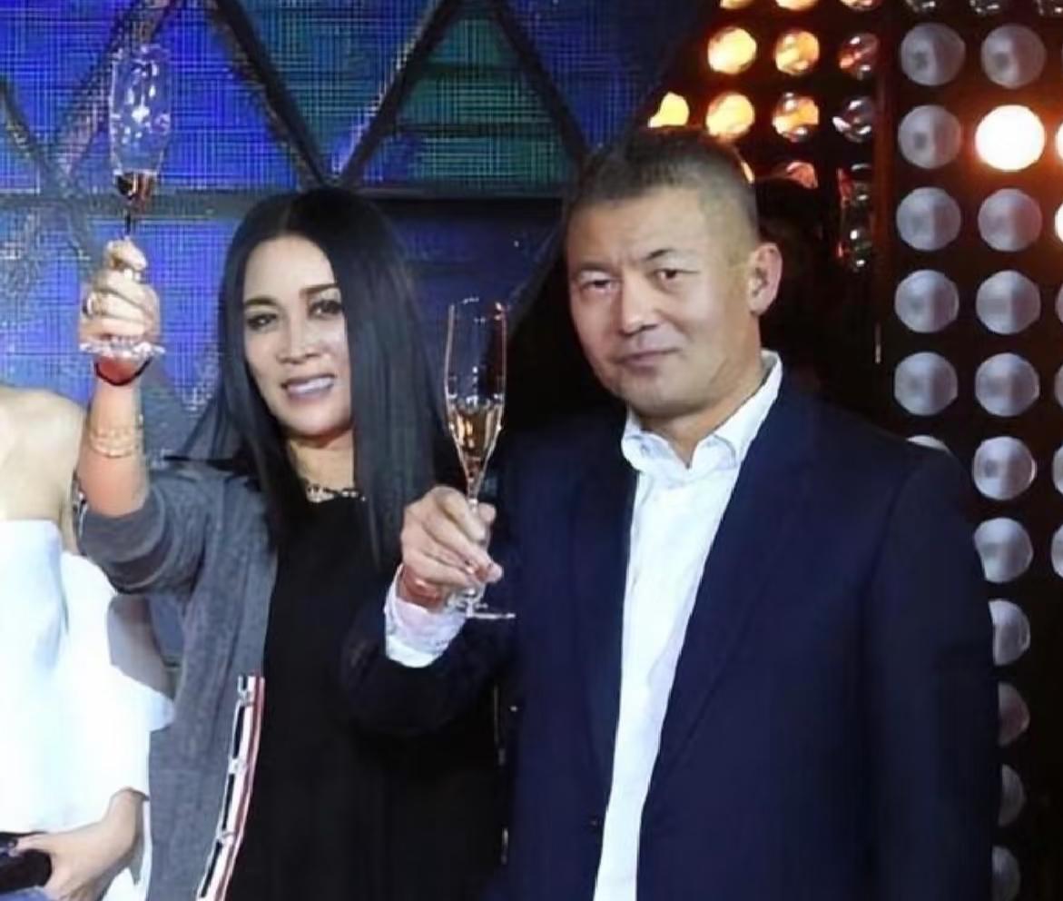 那英这次“翻车”，事实再次证明，小S奉劝大家的话，一点都不假。那英在镜头前谈
