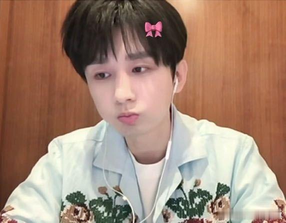 成毅世萌e啊啊啊啊宝宝可爱😘好想ru(^з^)-☆