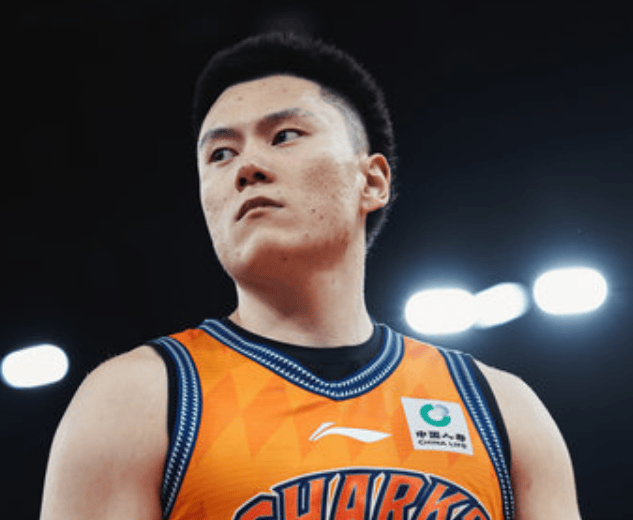 李弘权: 很长没有打联赛进状态比较慢, 但我们还是比较团结