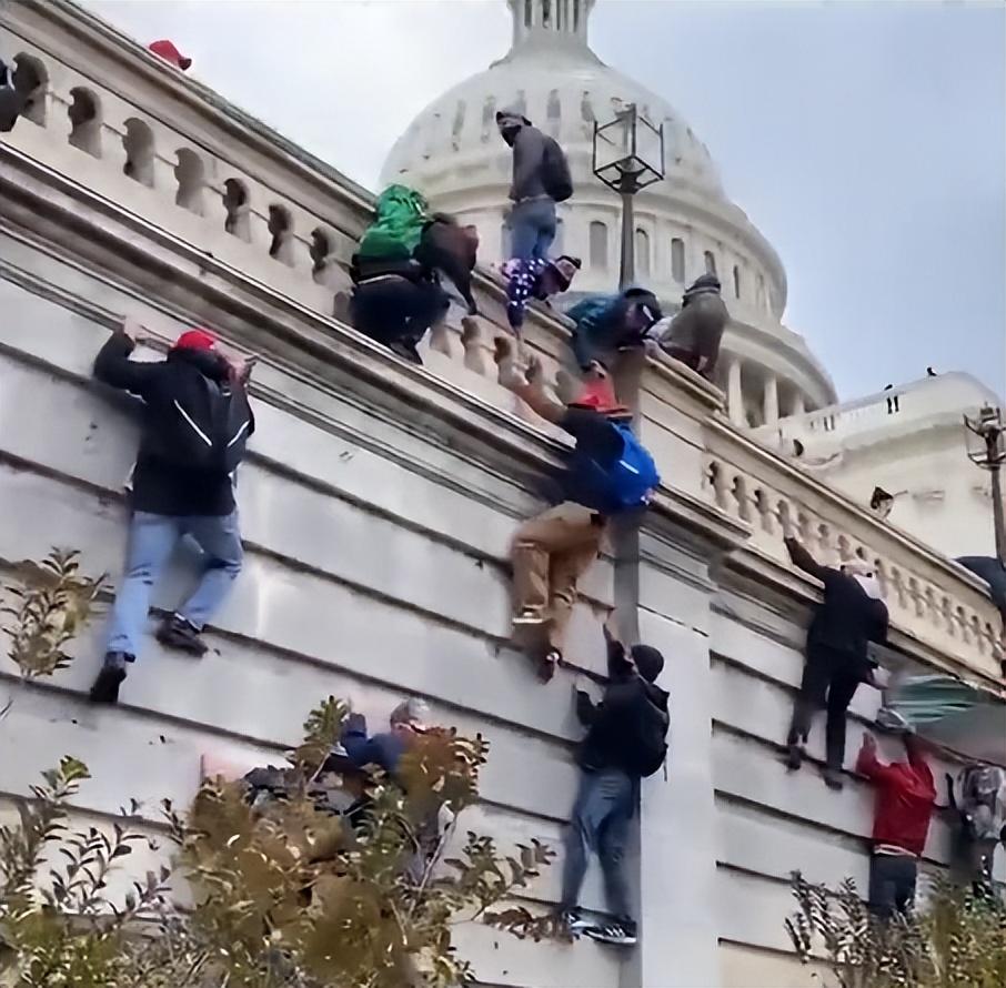 意料之外情理之中卡尼：要团结，坐谈判桌，否则成为盘中餐这届达沃斯论坛有意思。