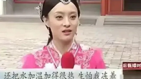 在一次节目中，主持人问孙俪，“你年收入超过7000w，可父亲一家人还住在贫民窟，