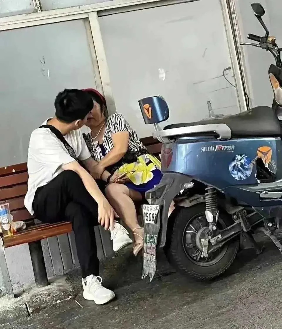 这算什么，年纪轻轻尽走捷