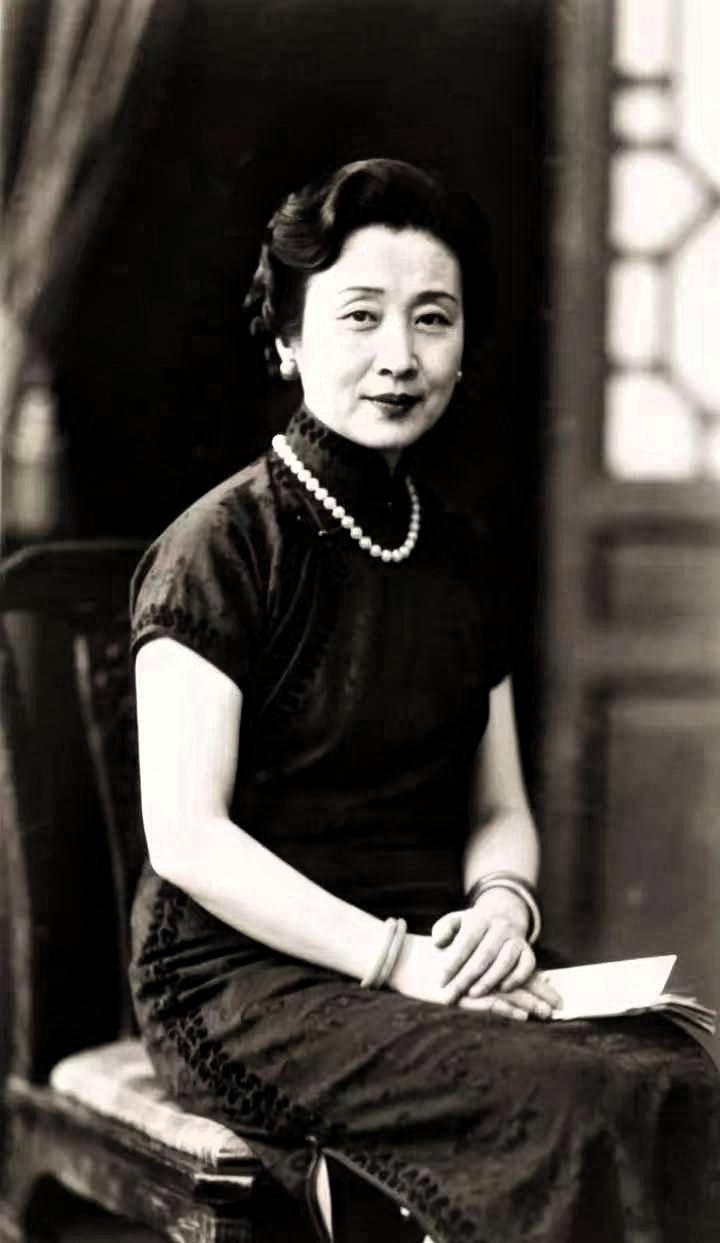 宋美龄106岁长寿真相曝光！88岁确诊乳腺癌，92岁又查出骨质疏松和轻度心衰，