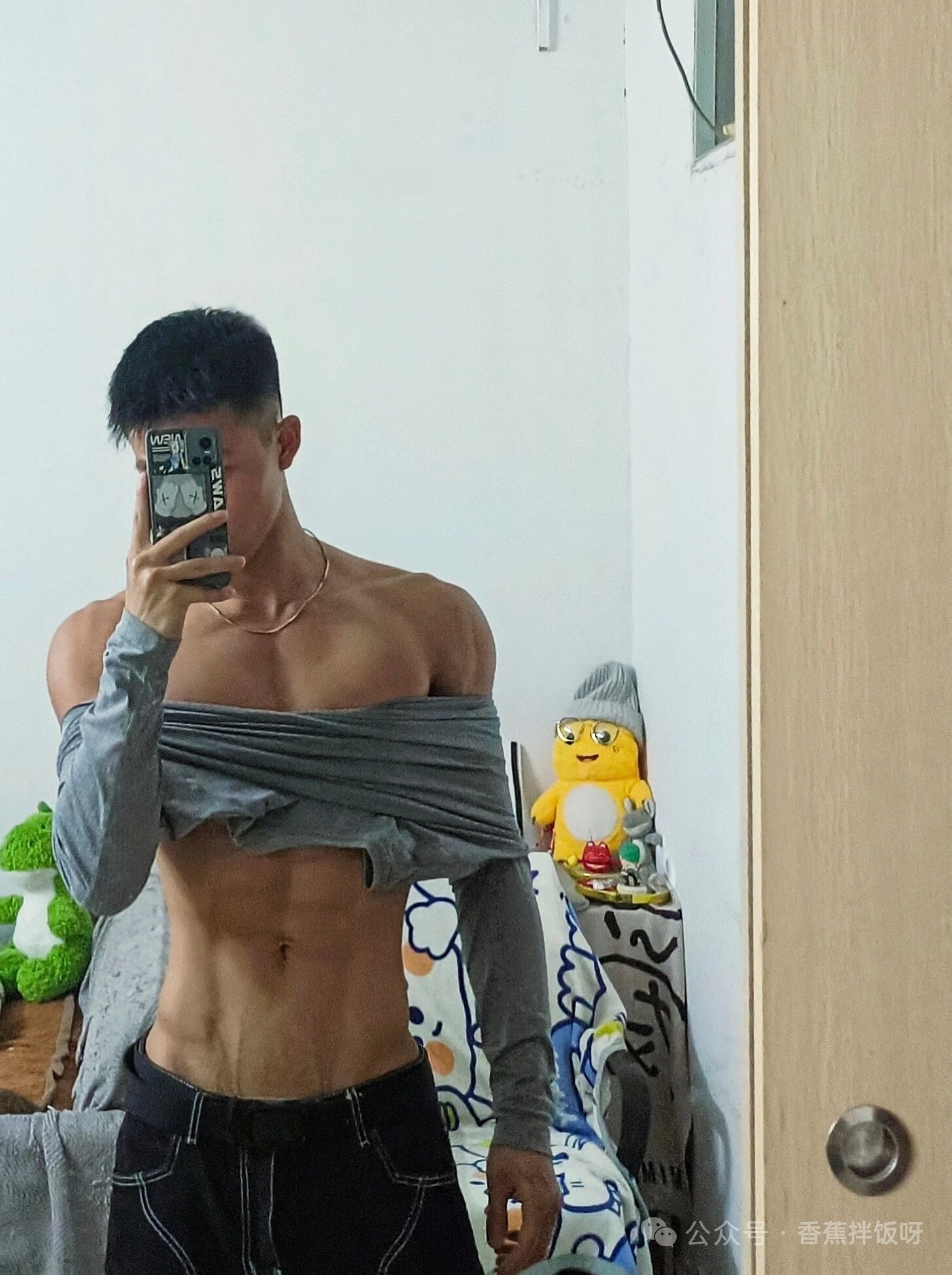 用九宫格装不下的是心跳和风声
