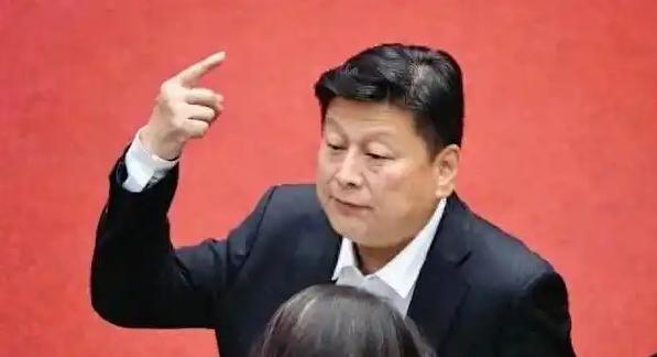 就在刚刚，台岛蓝白两党联合发布的严正声明，1月21日，台立法机构召