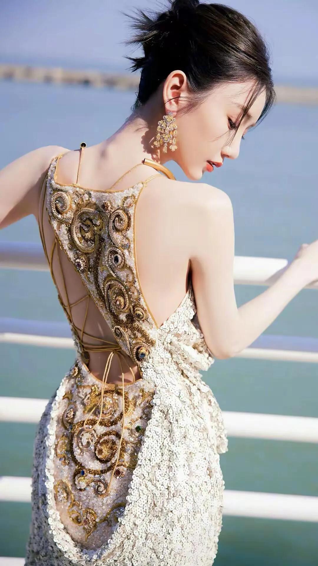 女明星系列之毛晓彤||