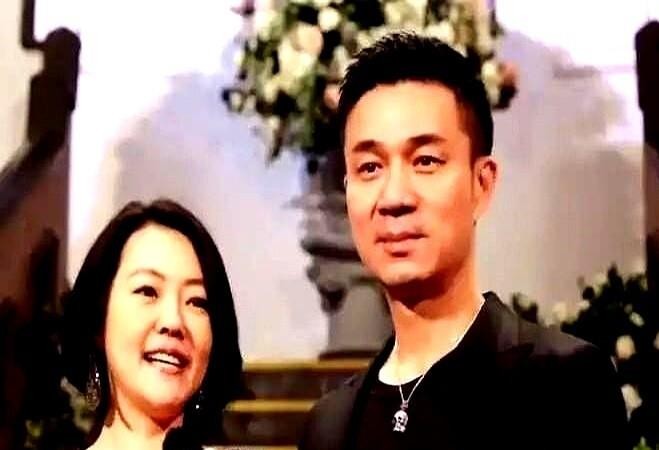 小S拼三胎全是女儿却死活不做试管，台媒爆出的真相也太现实了！原来老公许雅钧被