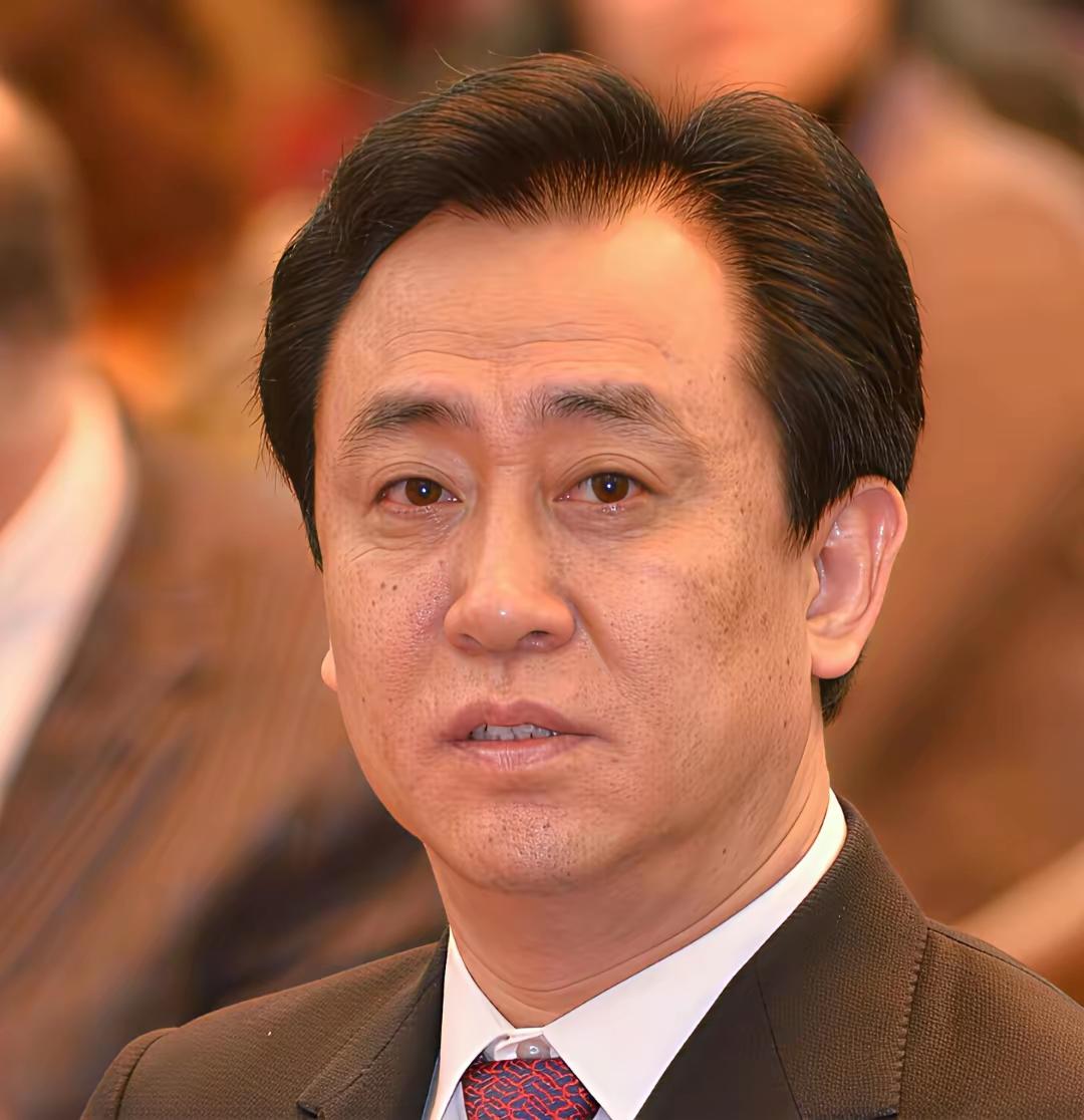 这双眼睛盯着看，一会儿就回感觉到害怕。[思考]