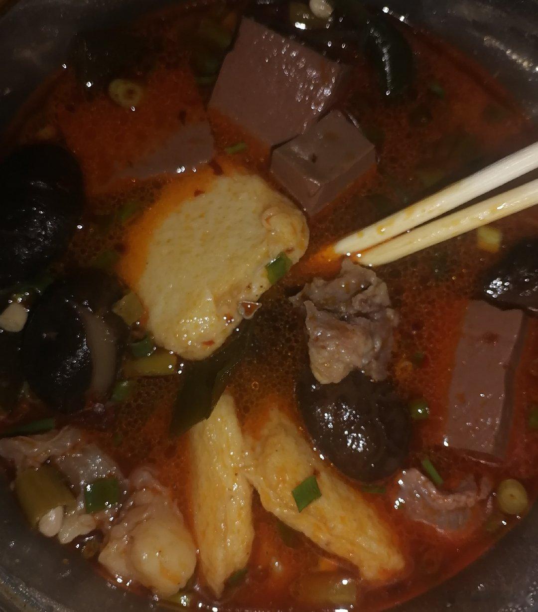 晚餐夜宵合二为一了，一份麻辣烫​​​