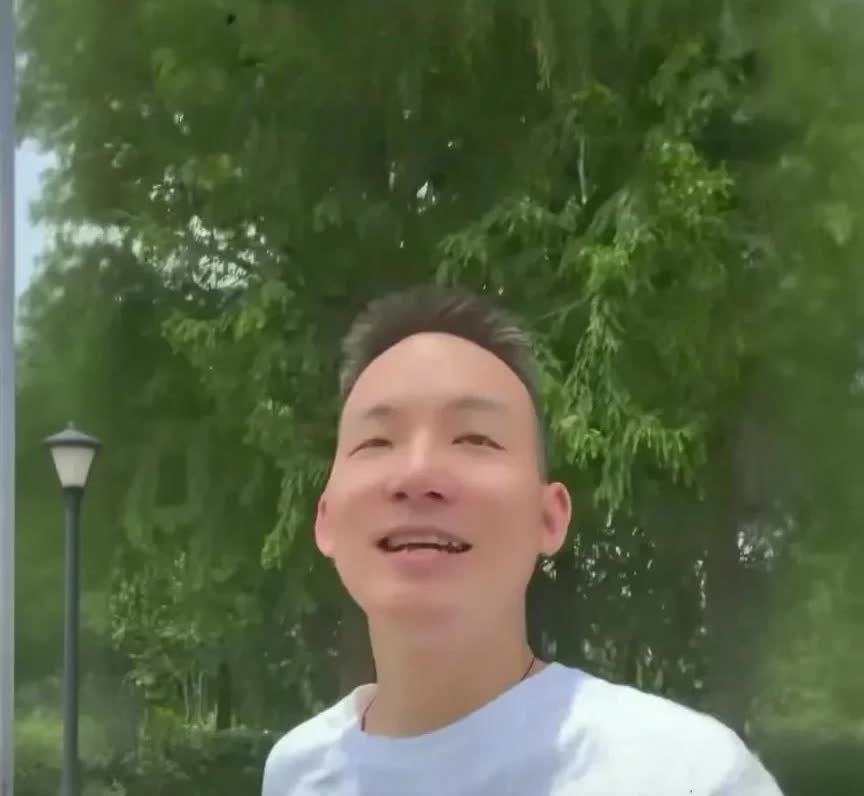谢浩南遭受网爆了谢浩南能在遭受质疑诋毁后还发声传递积极态度，真的很难得。