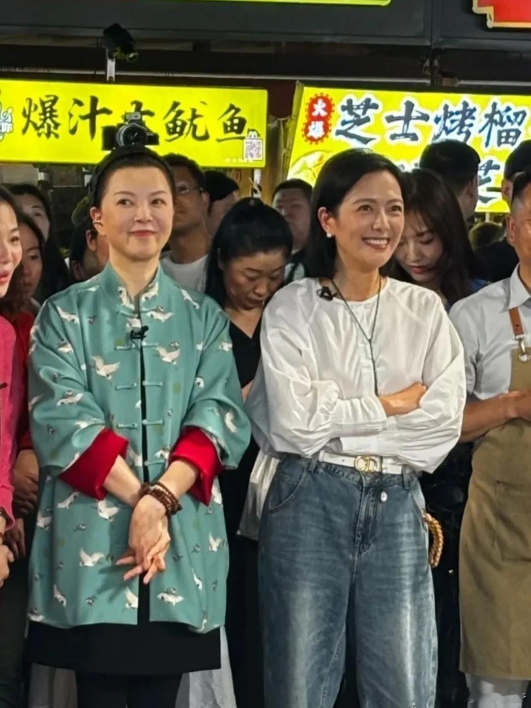 活久见呐！汪涵前任和现任同框啦！不得不说，汪涵这眼光挺不错！