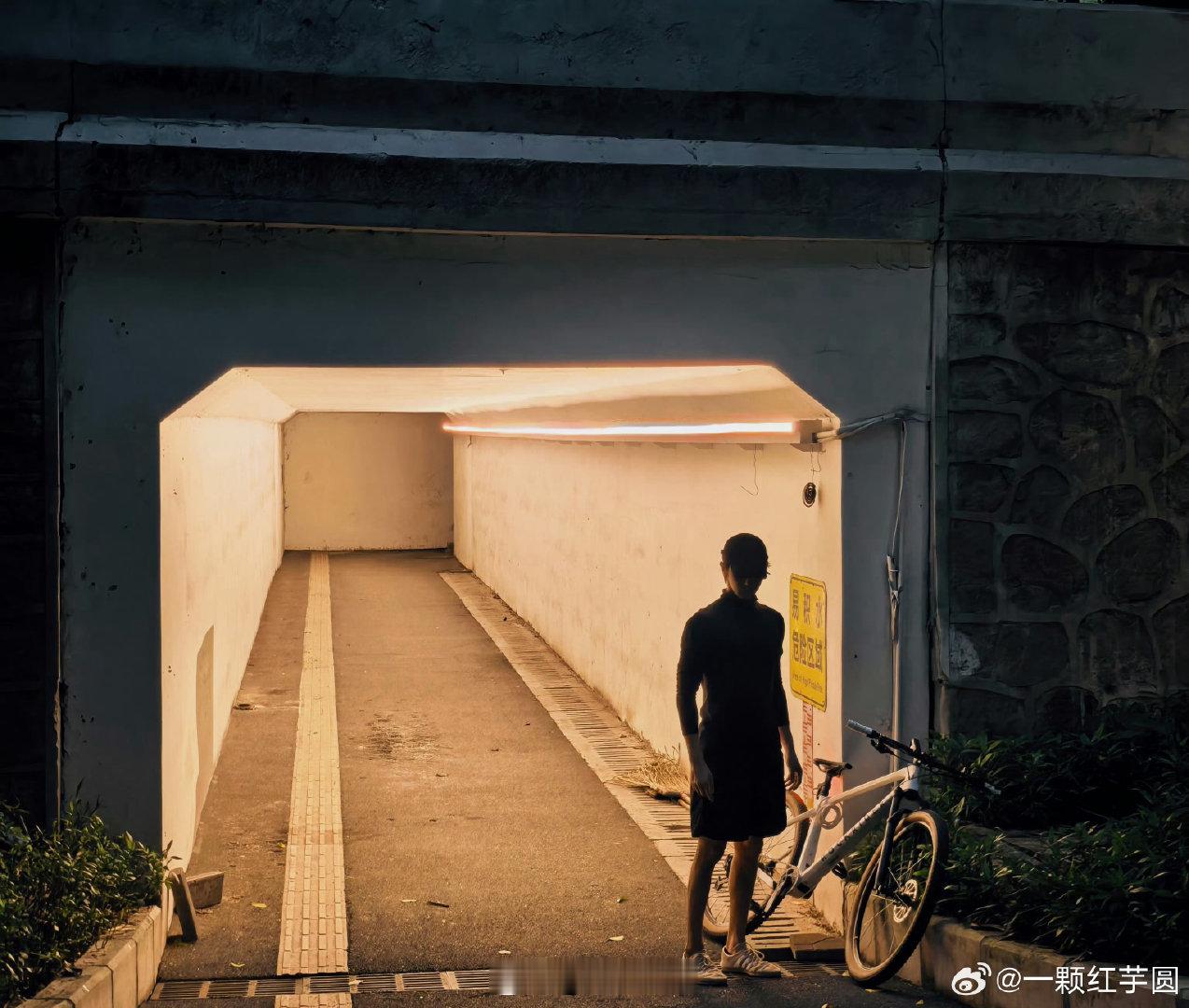 许凯这身材，太让人斯哈了吧​
