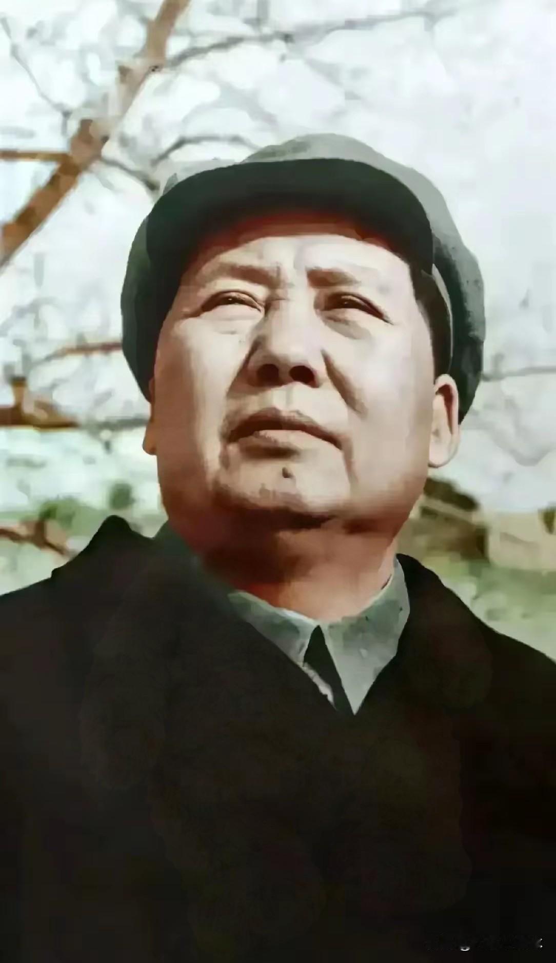 毛泽东——家、军、哲历史罕见的伟人，家国新东方的缔造者马克思主义开拓者在