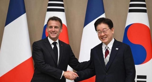 法日韩为什么要当中等强国？答案和你想的不一样最近马克龙访问日韩，提出法日韩“中