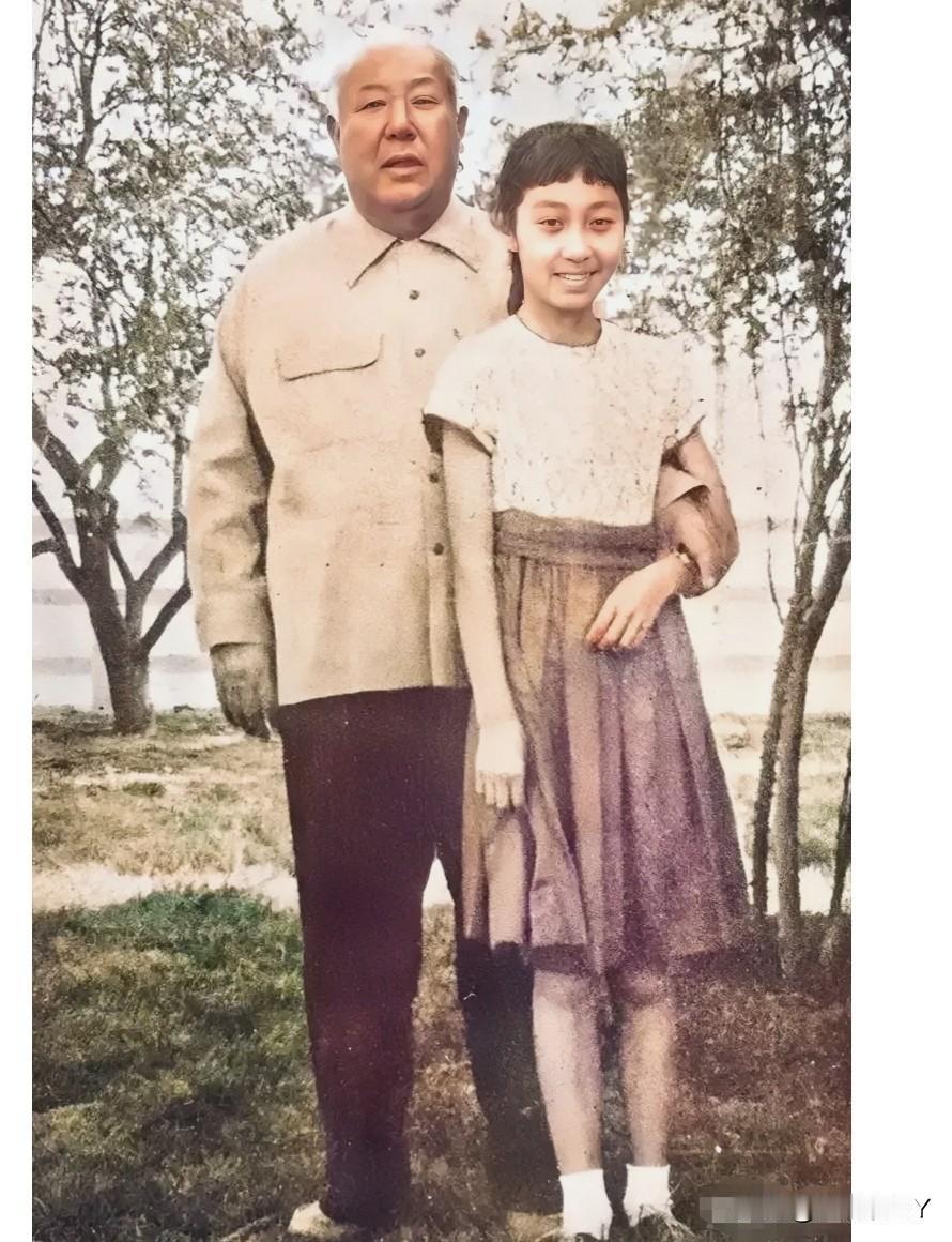 这便是马鸿逵的真实模样，这不是演戏，也而非影视剧中的演员，而是上世纪六十年代马鸿