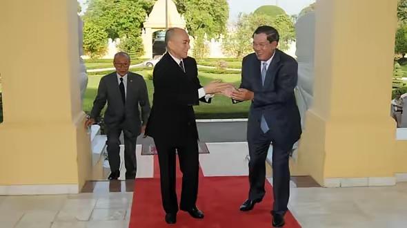 西哈密尼国王被确诊前列腺癌，网友一片感慨，说什么的都有。有位网友说，这是正常的