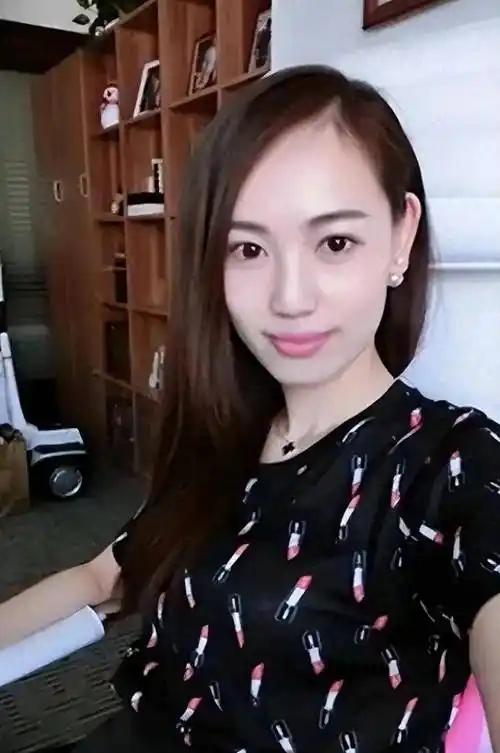 发现了吗？马蓉经历过离婚事件之后，变得成熟了！她现在不再依靠任何男人，自己做