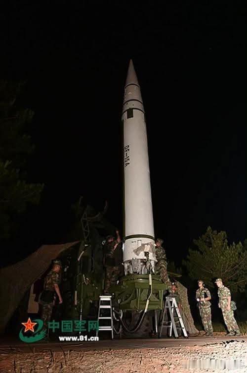 中国制造的东风-15A战术弹道导弹首次实战，沙特拼了！当地时间2026年9月14