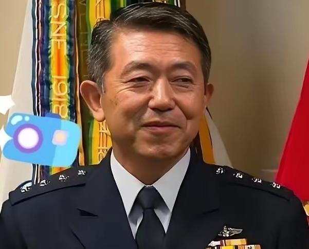 触碰红线必遭反制！日本政客岩崎茂分裂行径，终遇中方精准反制近日，日本政客岩