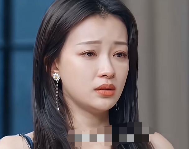 也不知道孙怡嫁给董子健受了多大的委屈，离婚这么久了，一家人还在各种节目上吐槽婆家