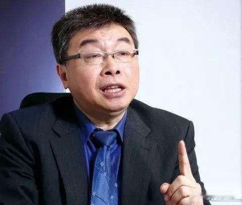 邱毅:郑丽和文张亚中要当选很难近日网络上很多网友看到所谓民调郑丽文最高，