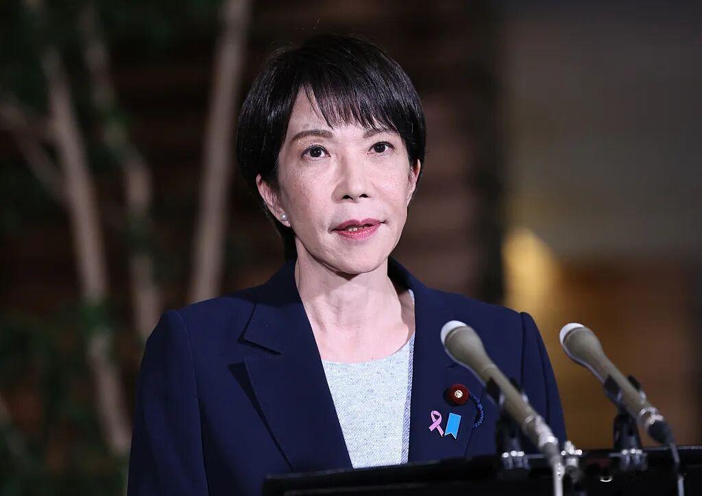 发现问题严重，高市早苗转头对华说好话，希望中国帮日本一个忙？  一个半年前还