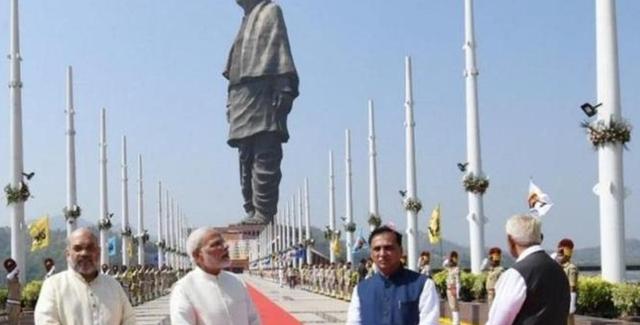 印度花了340亿印度卢比，建了座号称全球最高的雕像，本来是想向世界展示本国实力的