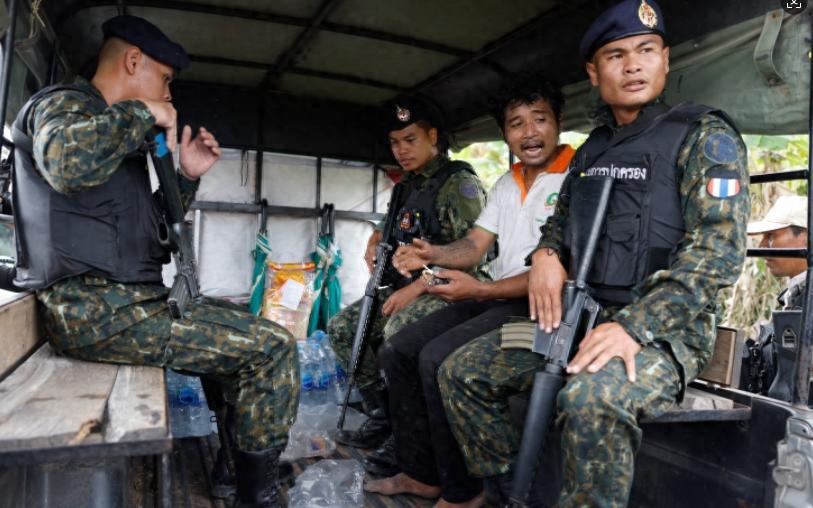 “我搞定了，他们停火了！”12月12日深夜，美国总统特朗普在X平台发出这条高调的