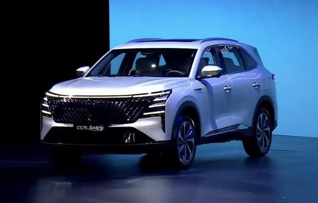 首搭蓝鲸超擎混动系统，长安CS75PLUSHEV首发3月30日，长安汽车发