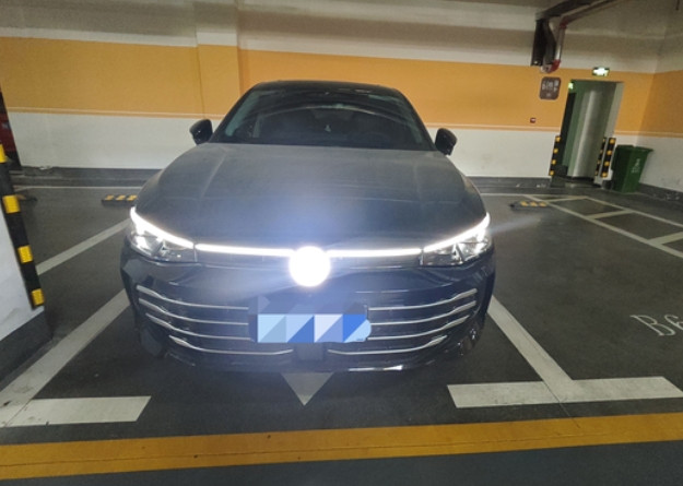 帕萨特Pro380TSI龙尊超好玩的功能：1.IQ.PilotL2的智能拨