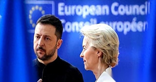 波兰总理把老底给掀了。他说前两天跟泽连斯基通电话，哥们儿亲口说的：我们已经做好