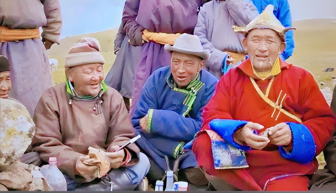 如果国际社会再不采取行动，蒙古国可能真的会陷入危险境地，手握广袤土地和丰富矿产，