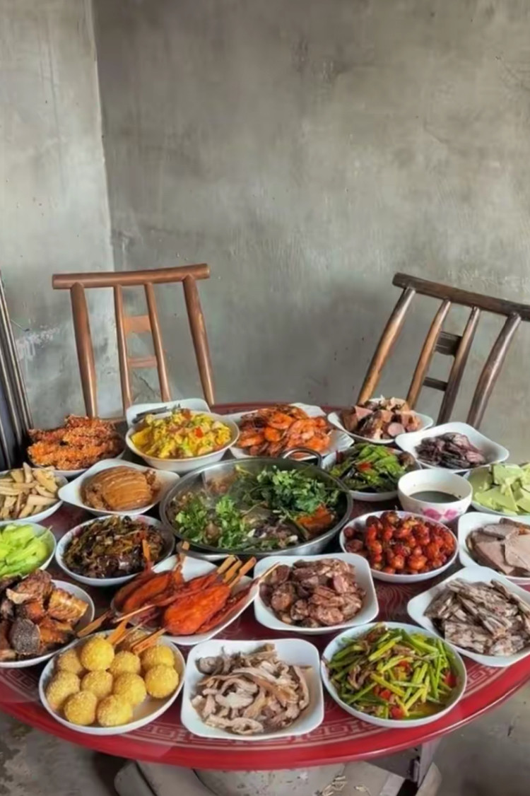这是哪个地方的年夜饭？