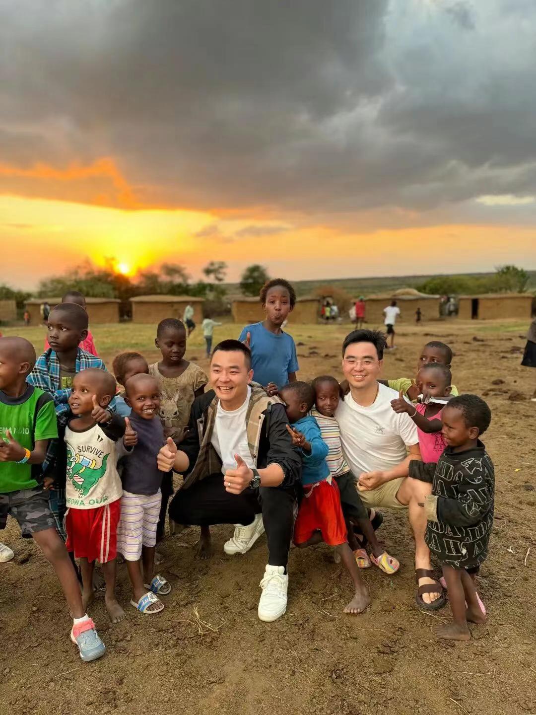 东哥细数非洲为啥具备客观更好的条件：一个是农业，非洲现有耕地约30亿亩，还有30