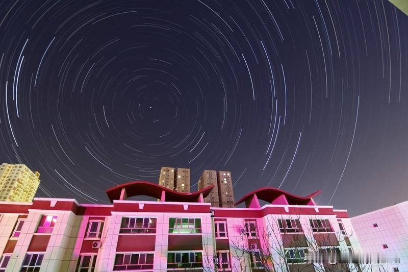 都说天秤好脾气，但也有他们想远离的星座。首当其冲是狮子座。狮子太强势，聊天只说