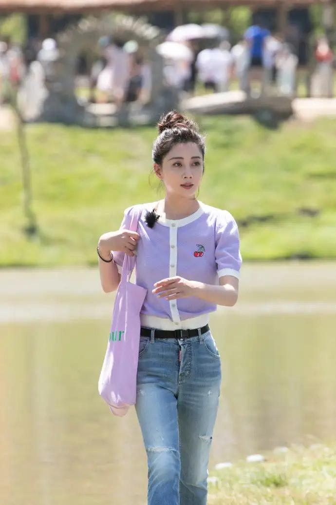 这位中年少女咋就这么漂亮呢。