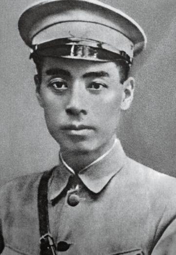1927年4月，周恩来在上海不幸被国民党抓获，就在他认为自己的革命生涯可能走到尽