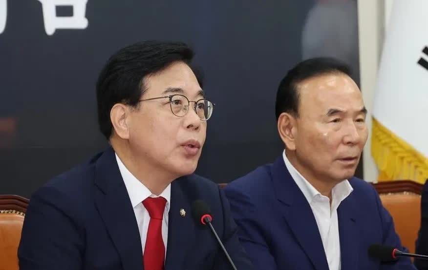 韩国最大在野党国民力量党31日表示，在8月22日全党大会的党代表候选人登记截止后