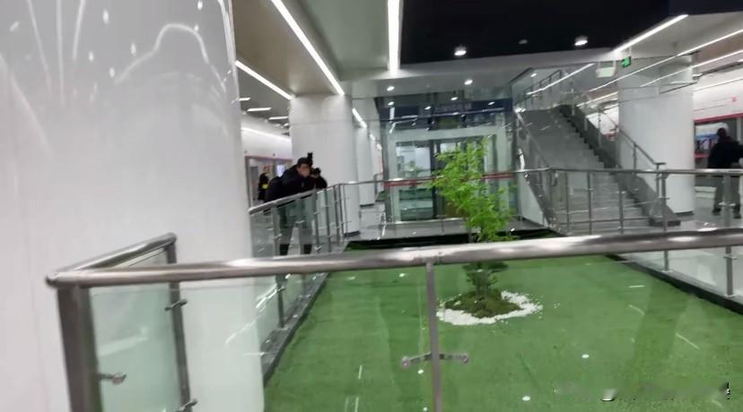 西安地铁15号线邮电大学站预留换乘站—地铁7号线，如图所示位置！