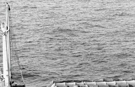 美国曾派人在苏联的绝密电缆上，套了一个核动力窃听器，10年时间耗资2亿美元窃听到