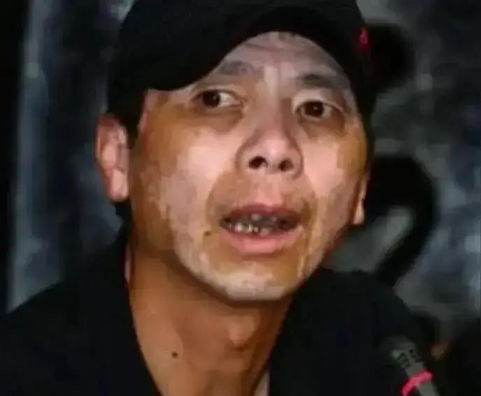 冯小刚揣着《甲方乙方》120万的导演分红，只给编剧王朔包了5万块，结果这钱被王朔