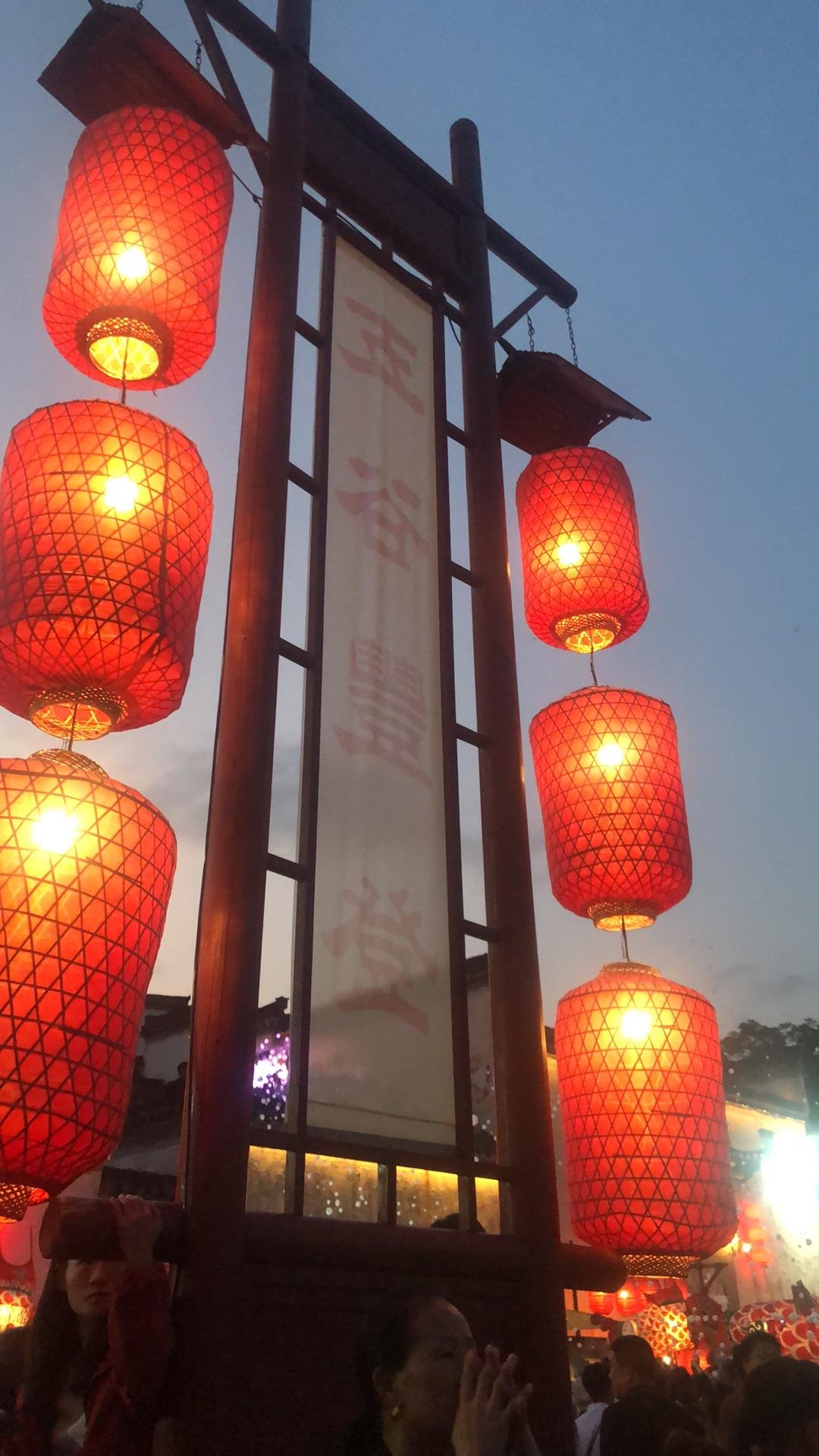 兄弟们，断更几天了股票市场很凶险，水太深我把握不住终于下了这个决心不碰股