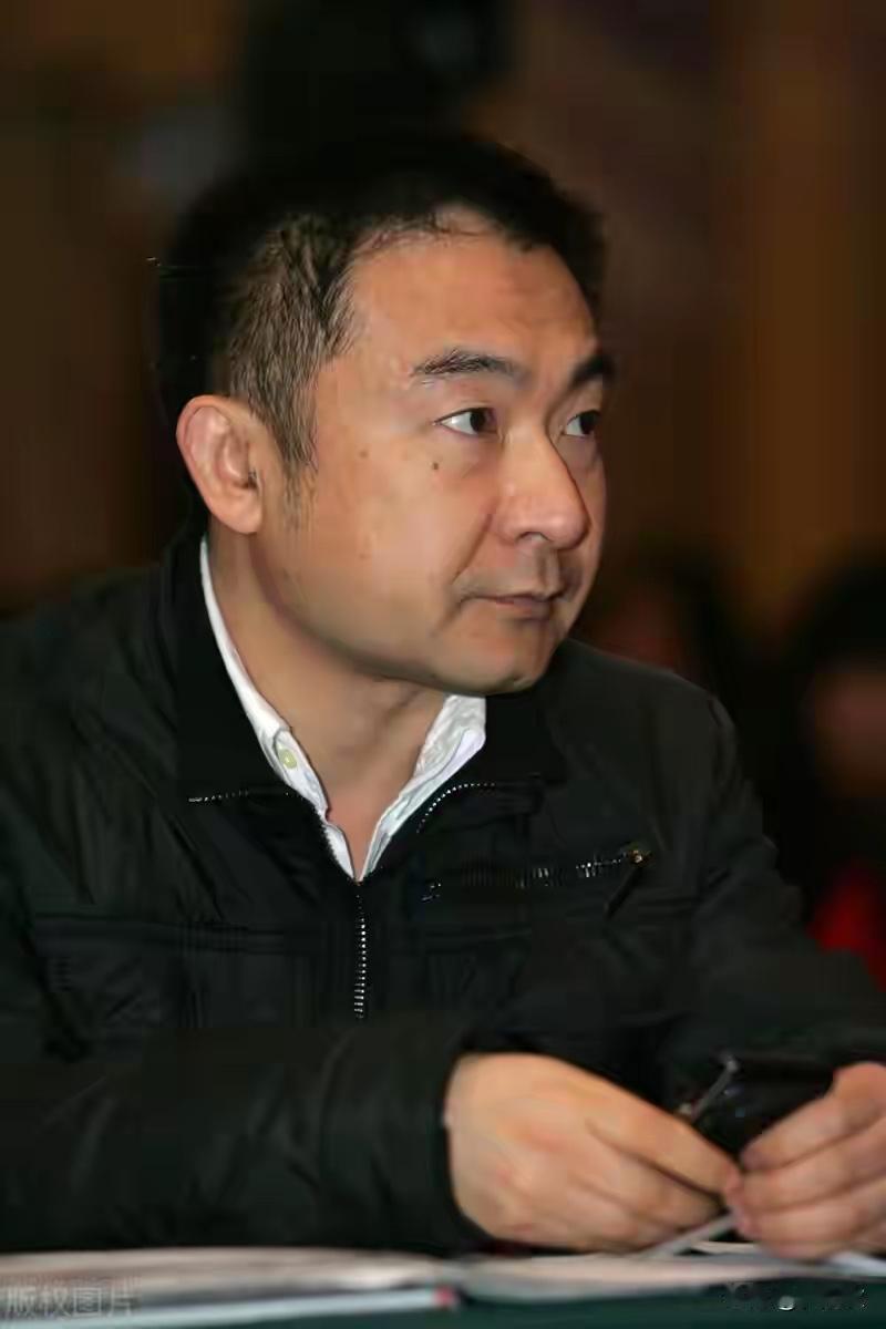 林园，但斌，段永平。他们三个人谁才是中国践行巴菲特价值投资的第一人？从这几